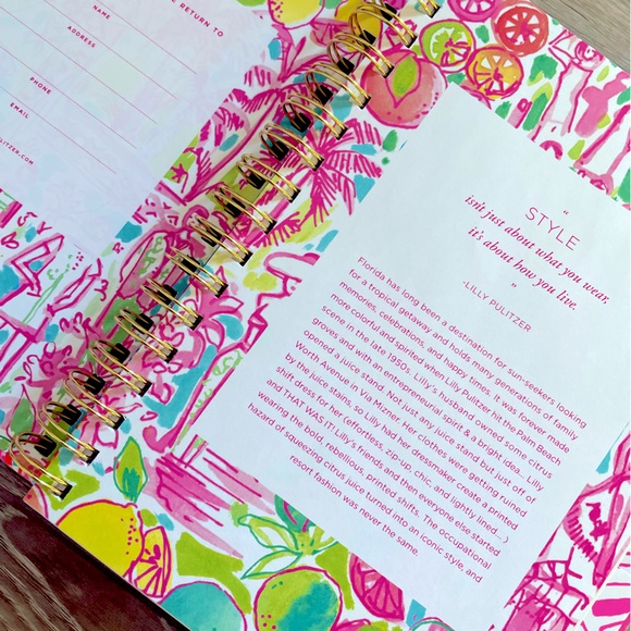 Lilly Pulitzer Planner Organizer Weekly Monthly Notes Schedule Planner NWT - Picture 2 of 6